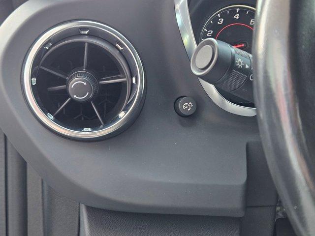 Photo of 2023 Summit White Chevrolet Camaro