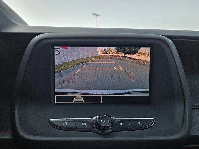 Photo of 2023 Summit White Chevrolet Camaro