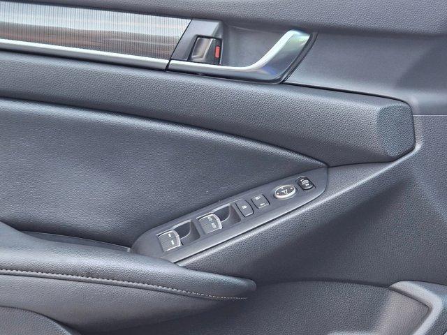 Photo of 2019 Still Night Pearl Honda Accord