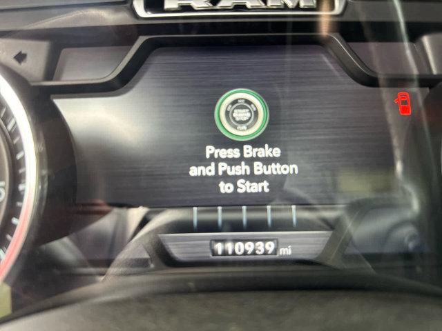 Photo of 2019 Diamond Black Crystal Pearlcoat RAM 1500