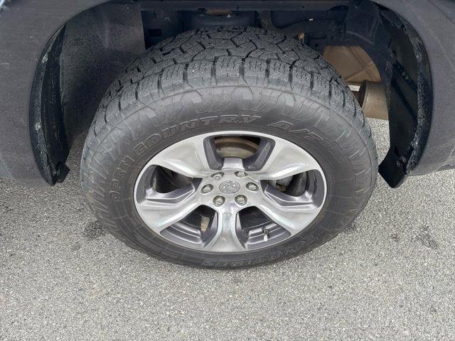 Photo of 2019 Diamond Black Crystal Pearlcoat RAM 1500