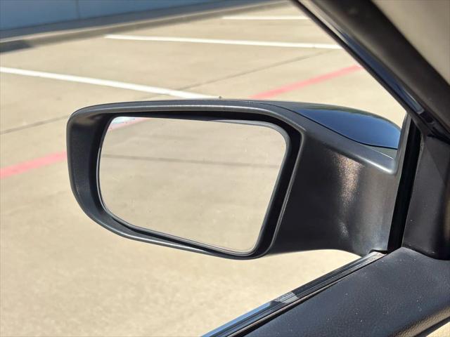 Photo of 2016 Super Black Nissan Altima