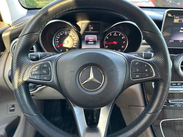 Photo of 2018 Polar White Mercedes-Benz GLC 300