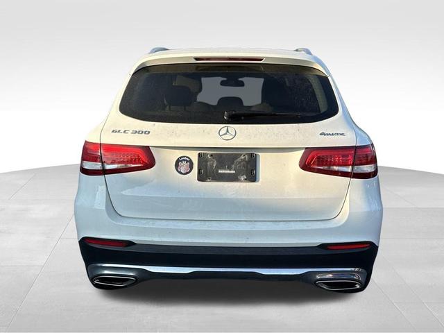 Photo of 2018 Polar White Mercedes-Benz GLC 300