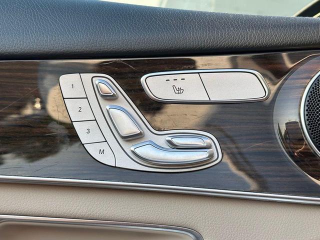 Photo of 2018 Polar White Mercedes-Benz GLC 300