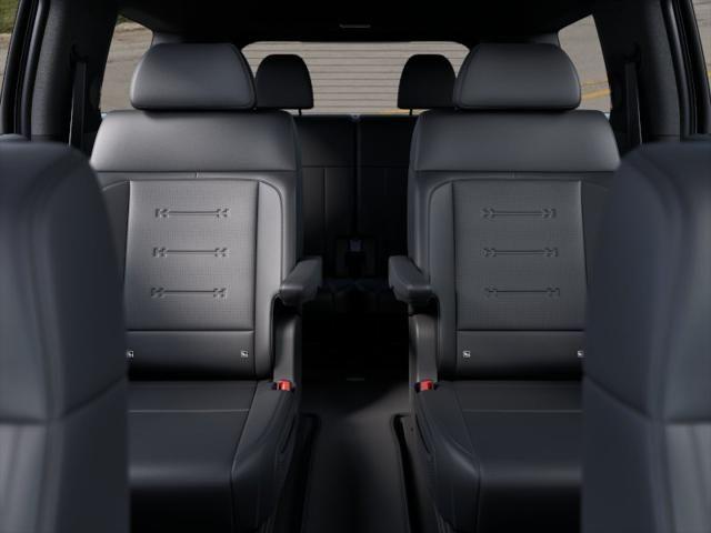 Photo of 2025 White Hyundai SANTA FE HEV