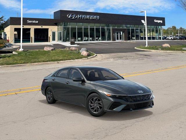 Photo of 2025 Amazon Gray Hyundai ELANTRA HEV