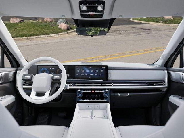 Photo of 2026 Shimmering Silver Hyundai SANTA FE
