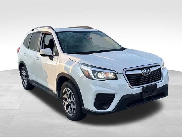 Photo of 2020 Crystal White Pearl Subaru Forester