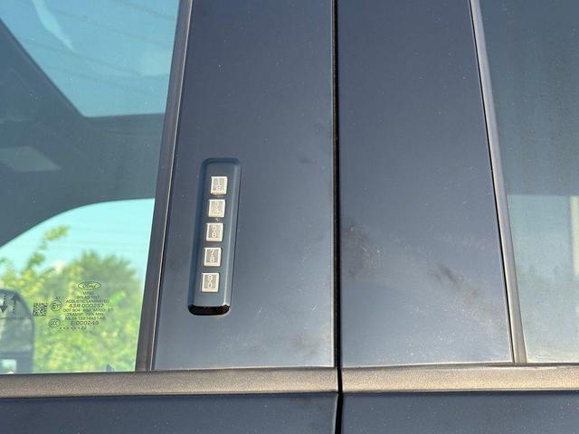 Photo of 2022 Agate Black Metallic Ford F-250