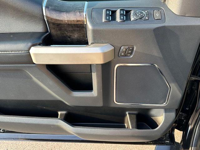 Photo of 2022 Agate Black Metallic Ford F-250