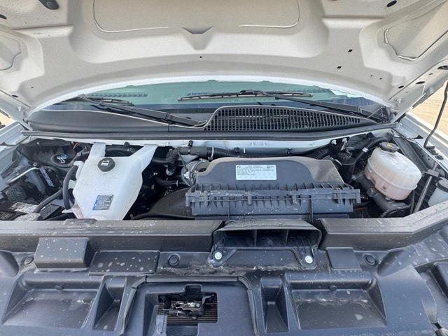 Photo of 2023 Summit White GMC Savana 2500