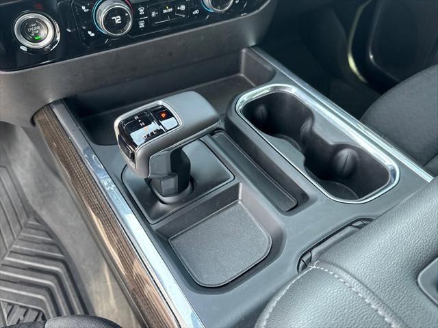 Photo of 2022 Black Chevrolet Silverado 1500