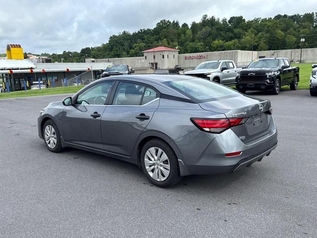Photo of 2024 Gun Metallic Nissan Sentra