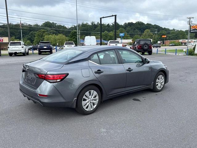 Photo of 2024 Gun Metallic Nissan Sentra