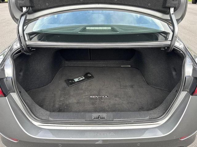 Photo of 2024 Gun Metallic Nissan Sentra