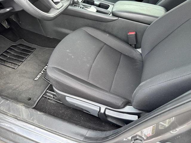 Photo of 2024 Gun Metallic Nissan Sentra