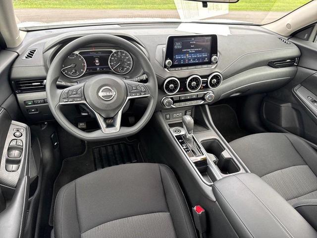 Photo of 2025 Aspen White Tricoat Nissan Sentra