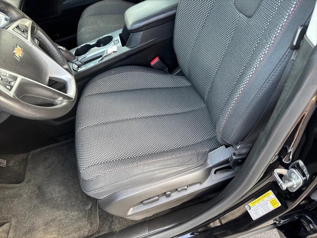 Photo of 2017 Black Chevrolet Equinox