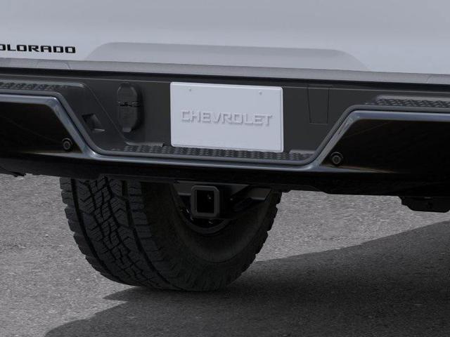 Photo of 2026 Summit White Chevrolet Colorado