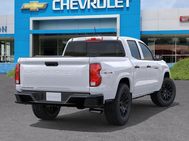 Photo of 2026 Summit White Chevrolet Colorado