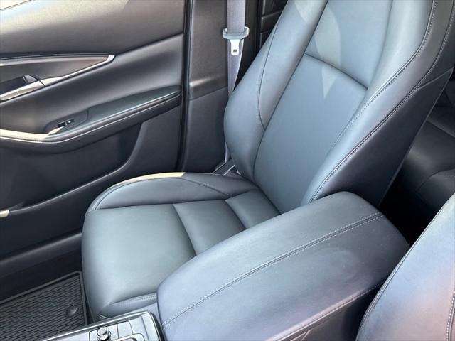 Photo of 2023 Platinum Quartz Metallic Mazda CX-30