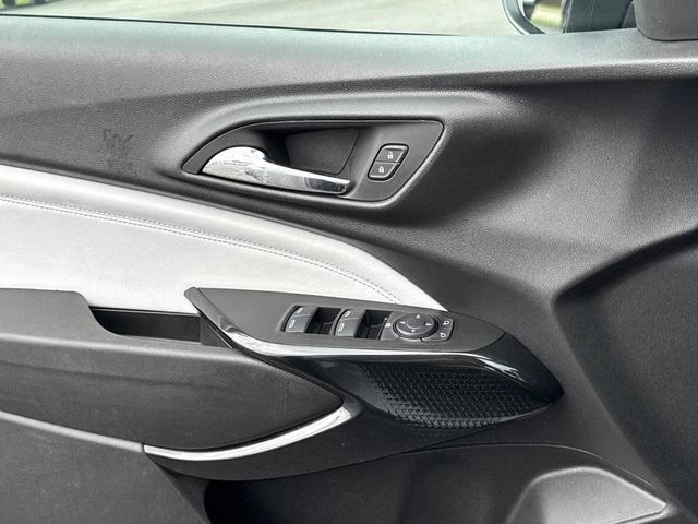Photo of 2024 Sterling Gray Metallic Chevrolet Trax
