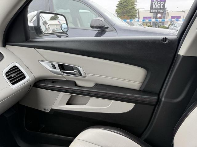 Photo of 2015 Champagne Silver Metallic GMC Terrain