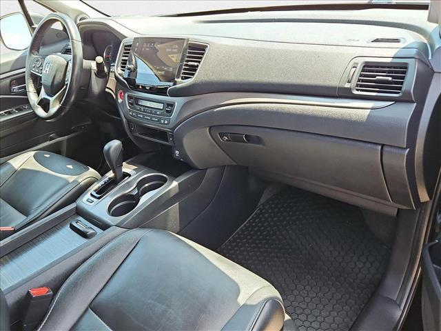 Photo of 2019 Crystal Black Pearl Honda Pilot