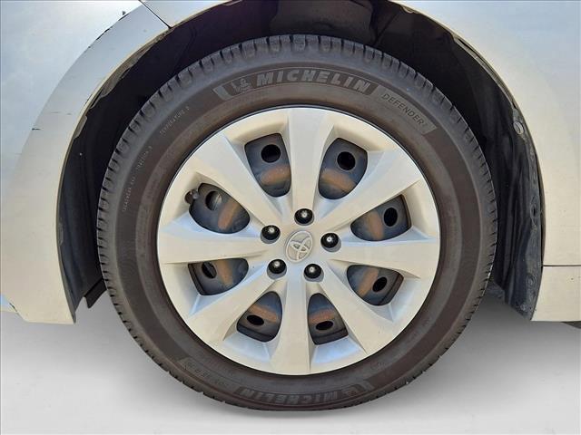 Photo of 2022 Classic Silver Metallic Toyota Corolla