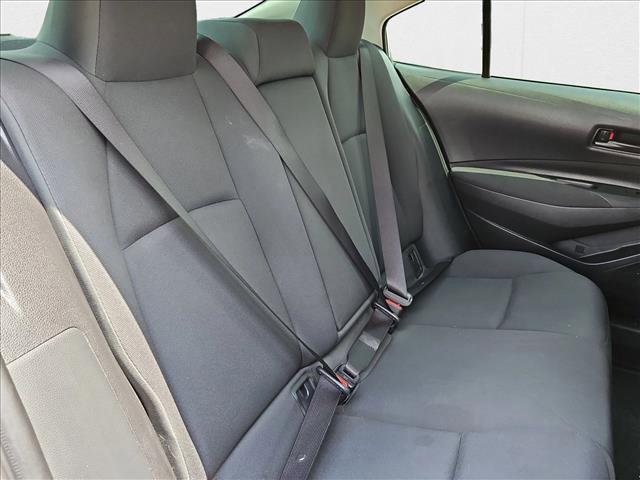 Photo of 2022 Classic Silver Metallic Toyota Corolla