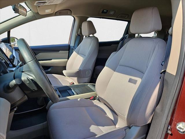 Photo of 2018 Pacific Pewter Met Honda Odyssey