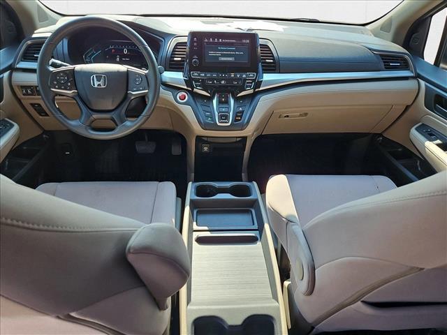 Photo of 2018 Pacific Pewter Met Honda Odyssey