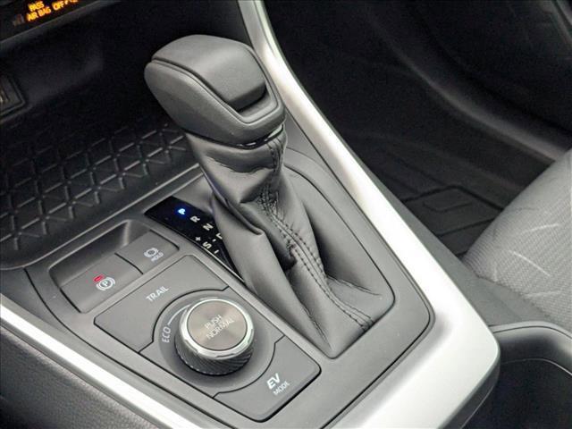 Photo of 2025 Silver Sky Metallic Toyota RAV4 Hybrid