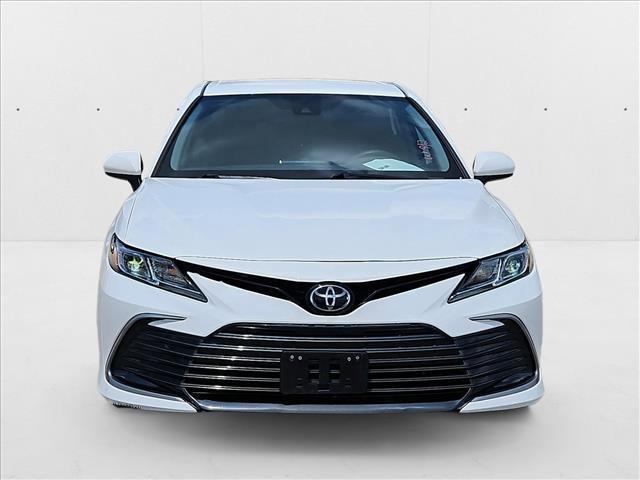 Photo of 2022 White Toyota Camry