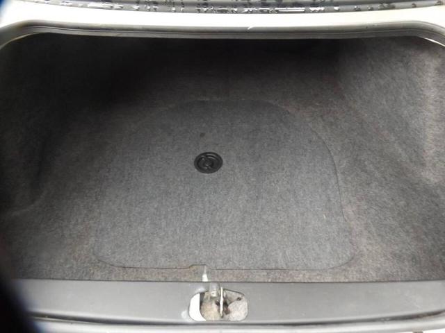 Photo of 2003 White Chevrolet Impala