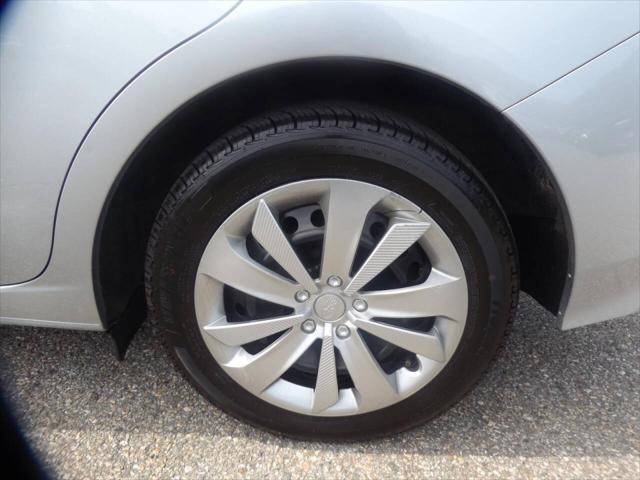 Photo of 2019 Ice Silver Metallic Subaru Impreza