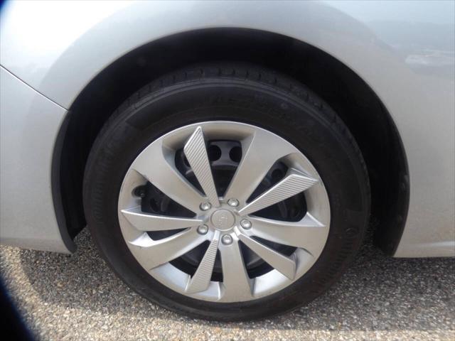 Photo of 2019 Ice Silver Metallic Subaru Impreza