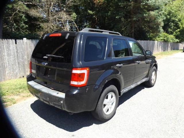 Photo of 2011 Tuxedo Black Metallic Ford Escape