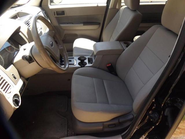 Photo of 2011 Tuxedo Black Metallic Ford Escape