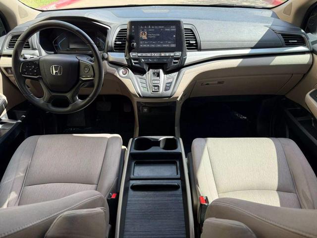Photo of 2019 White Diamond Pearl Honda Odyssey