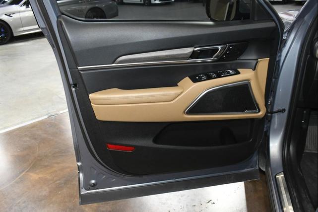 Photo of 2022 Everlasting Silver Kia Telluride