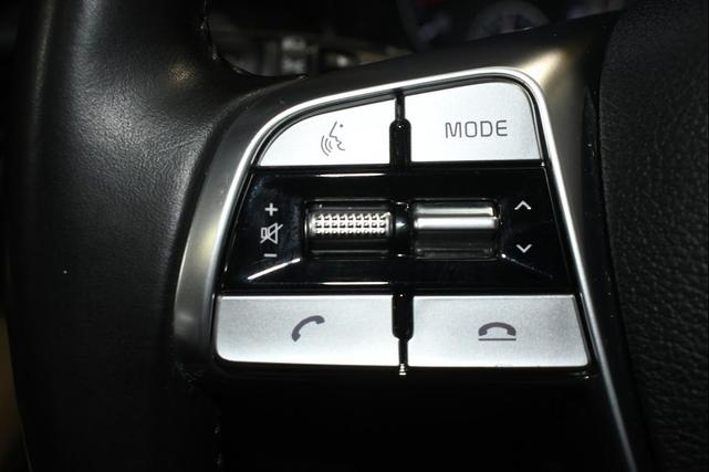 Photo of 2022 Everlasting Silver Kia Telluride