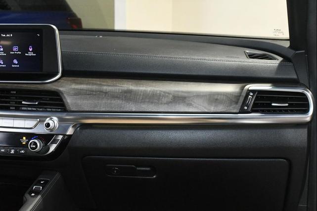 Photo of 2022 Everlasting Silver Kia Telluride