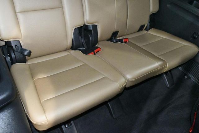 Photo of 2022 Everlasting Silver Kia Telluride