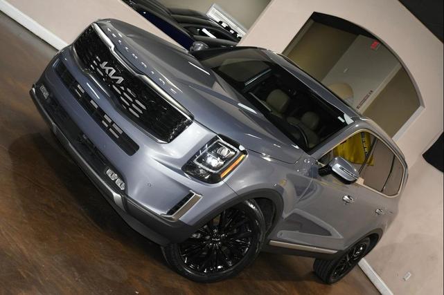 Photo of 2022 Everlasting Silver Kia Telluride