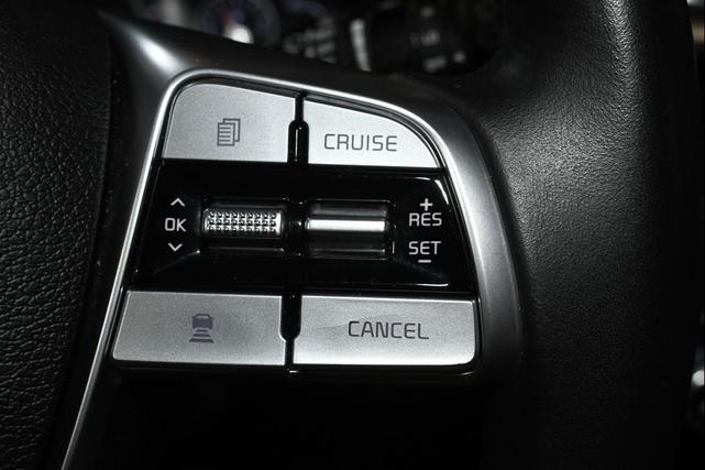 Photo of 2022 Everlasting Silver Kia Telluride