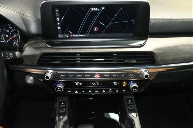 Photo of 2022 Everlasting Silver Kia Telluride