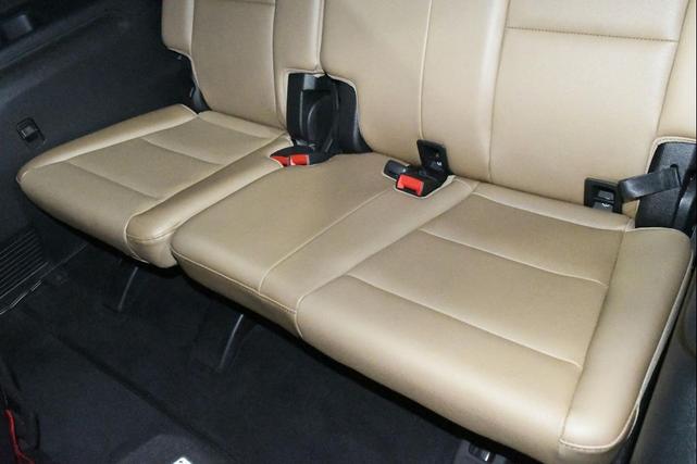 Photo of 2022 Everlasting Silver Kia Telluride