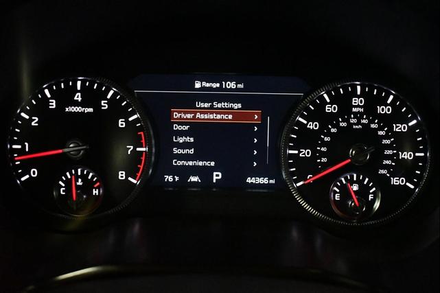 Photo of 2022 Everlasting Silver Kia Telluride